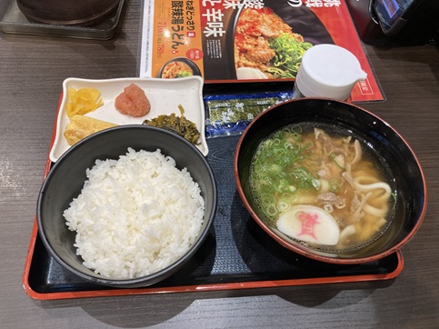 今日は○○○で朝食を
