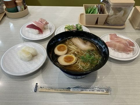 今日は○○○で朝食を